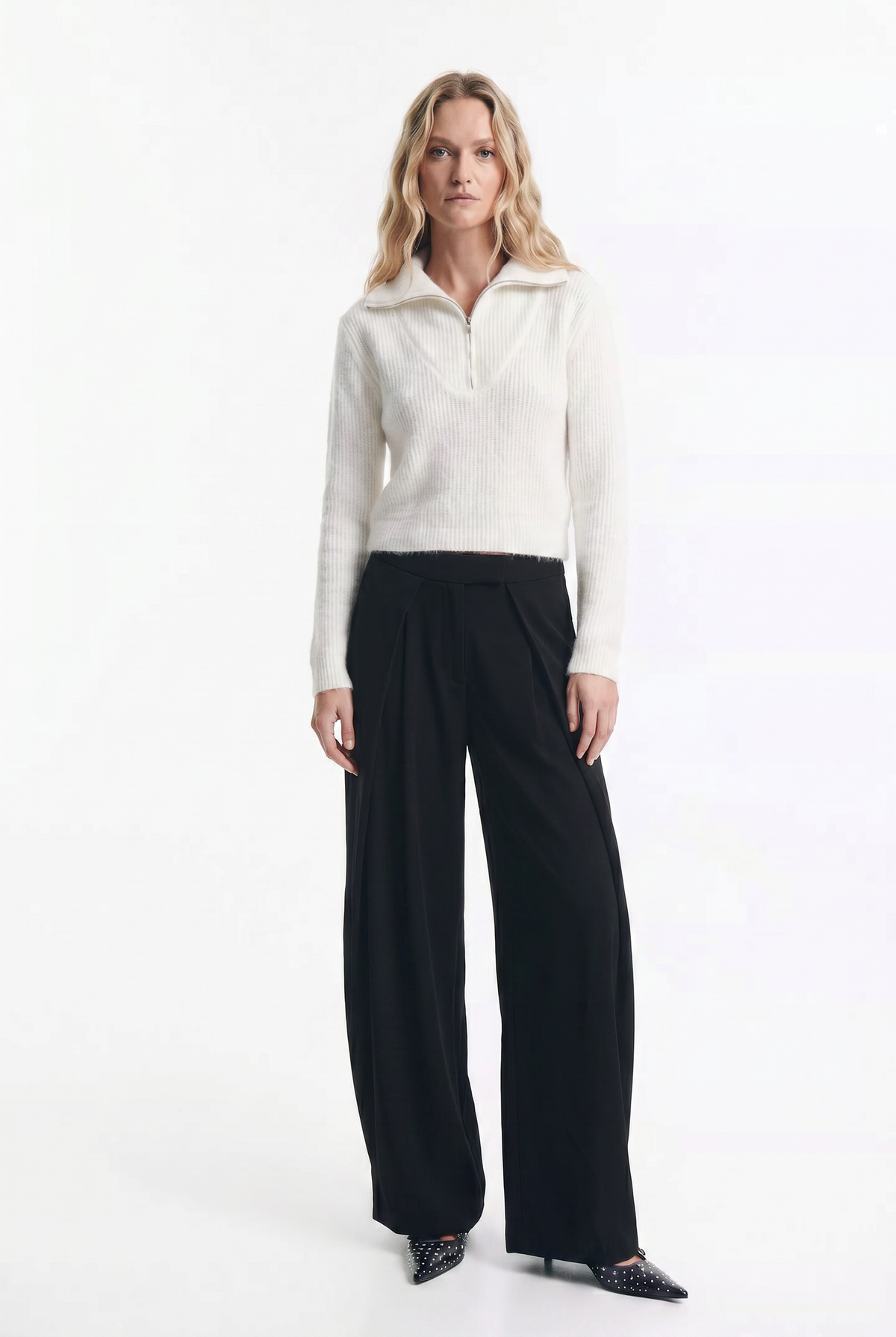 Pantalón  con pinzas cruzadas