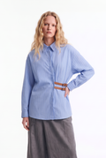 Camisa de Rayas con Doble Hebilla Lateral