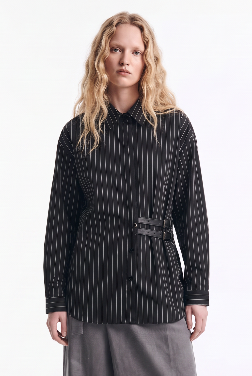 Camisa de Rayas con Doble Hebilla Lateral