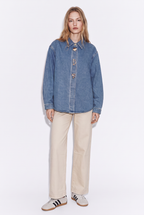 Camisa de Jeans Oversize con Broches Metálicos