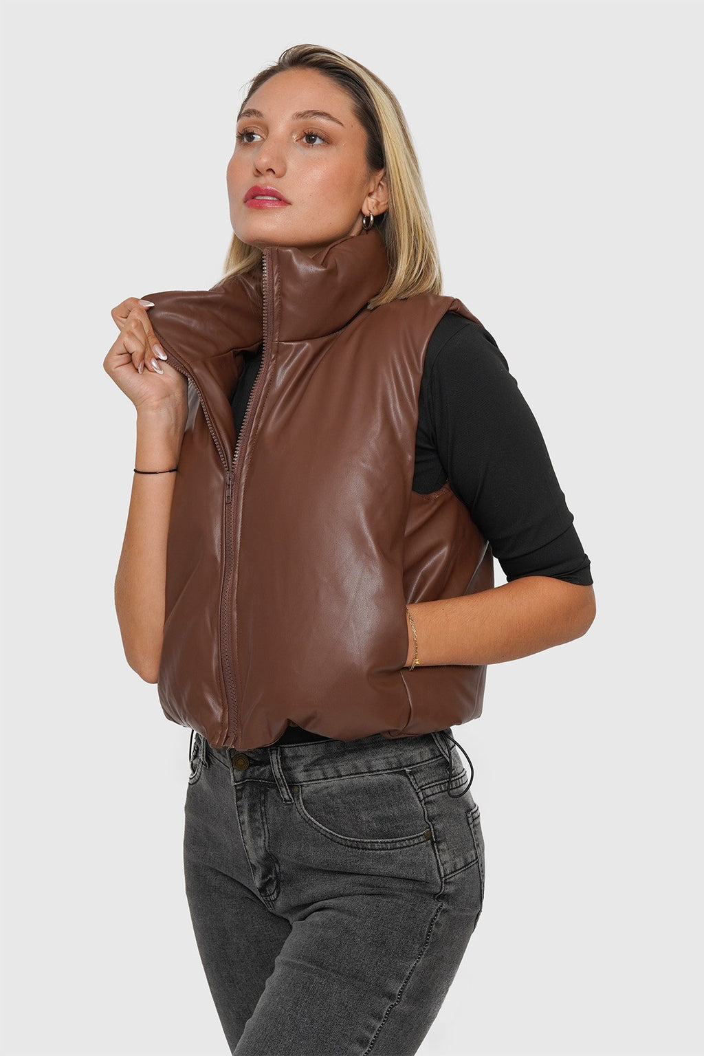 Puffer Sin Mangas Ecocuero