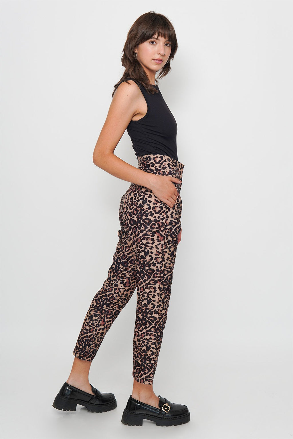 Pantalón Pinzas Animal Print