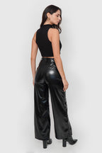 Pantalón Cut Out Efecto Piel Brillante