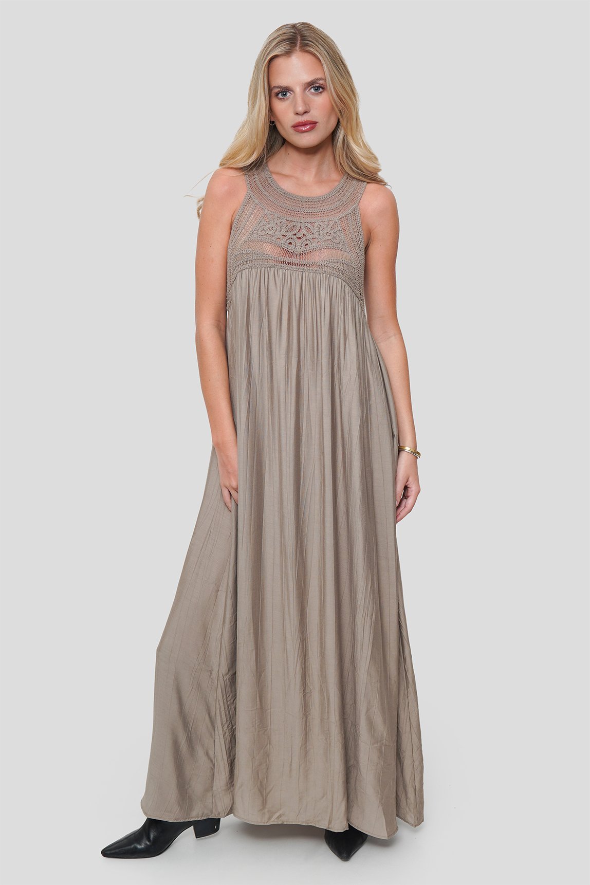 Vestido Aplicación Macramé