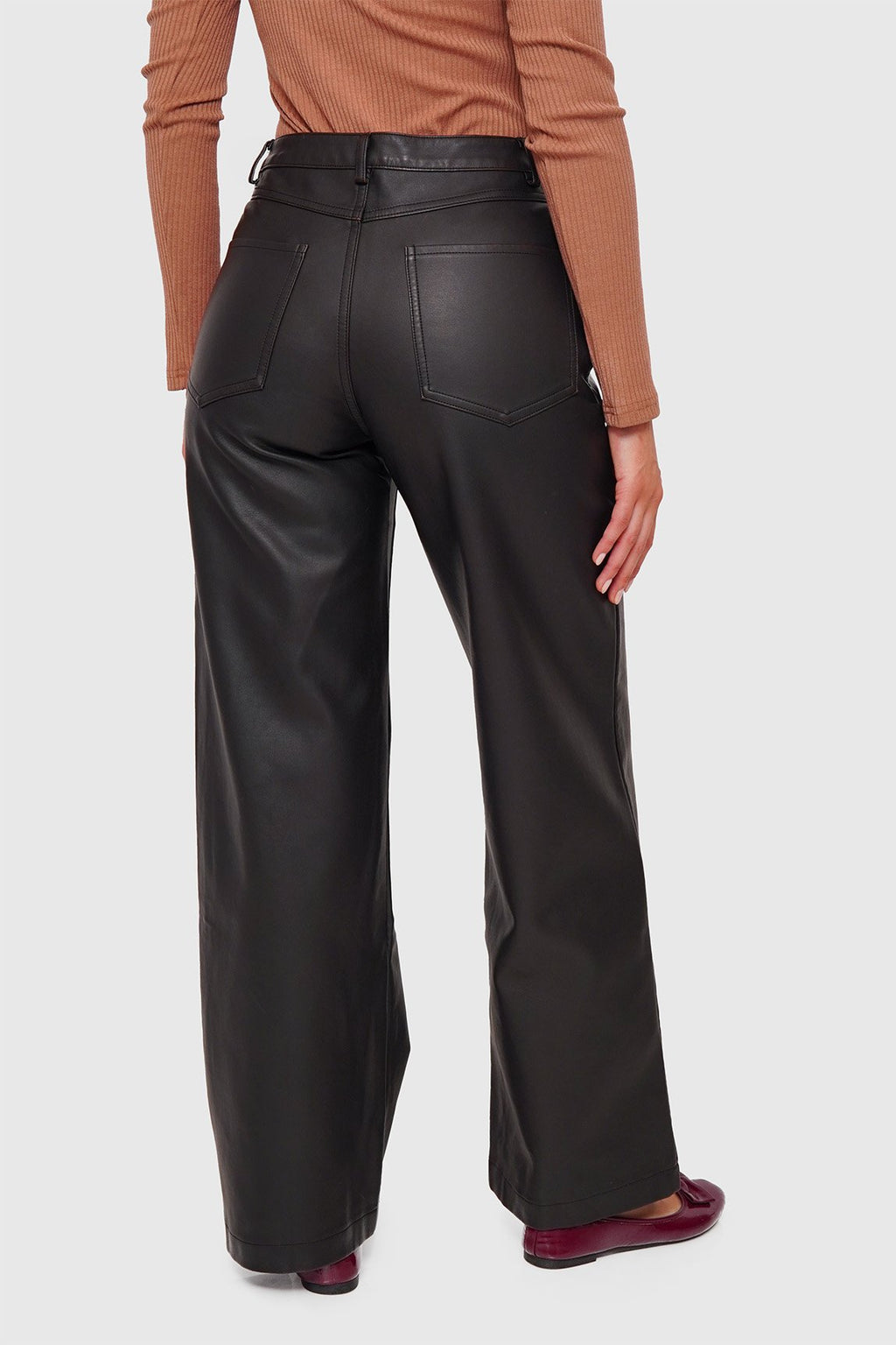 Pantalón Ecocuero Wide Legs
