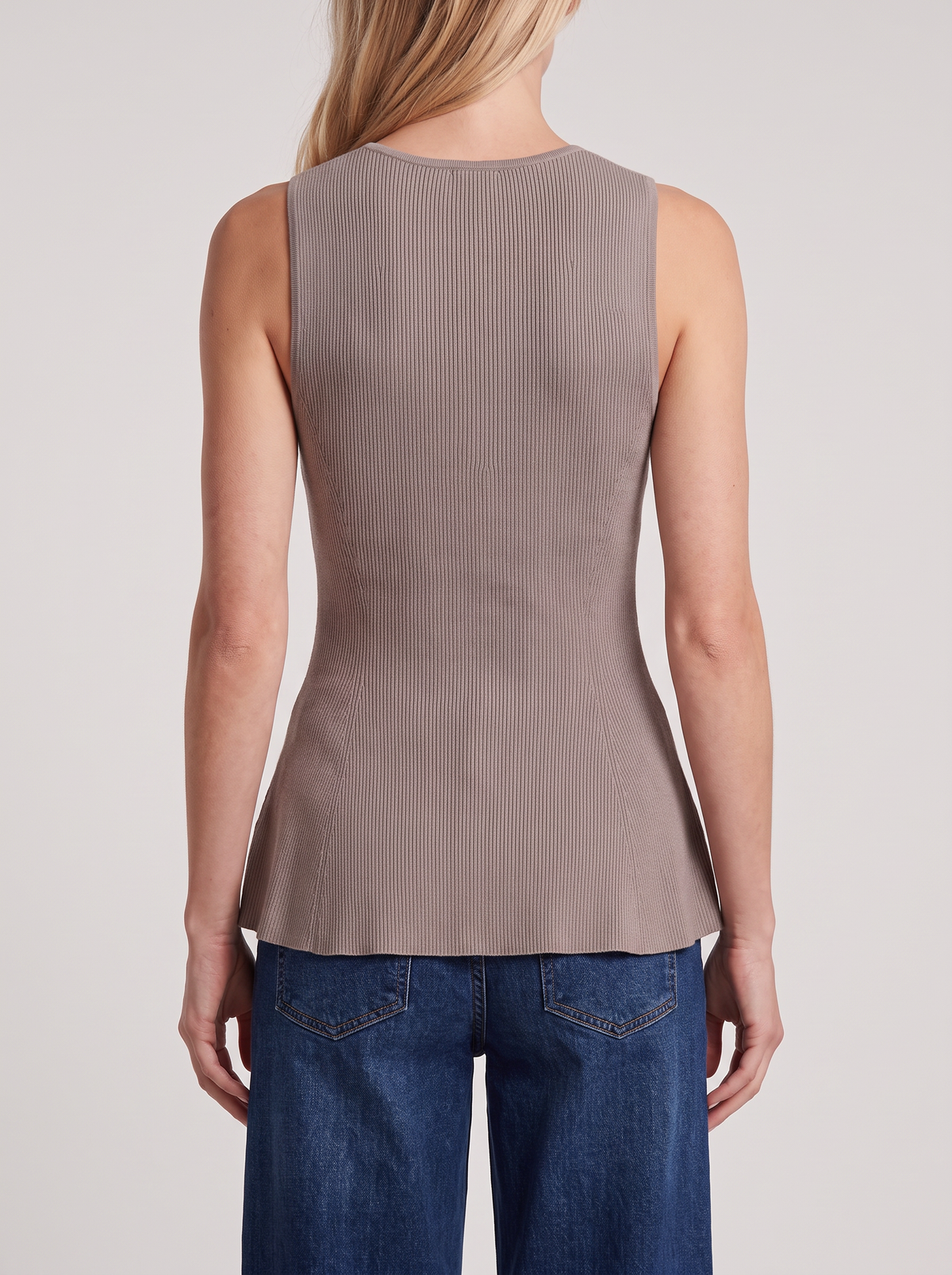 Chaleco Canutón Peplum Botones Nácar
