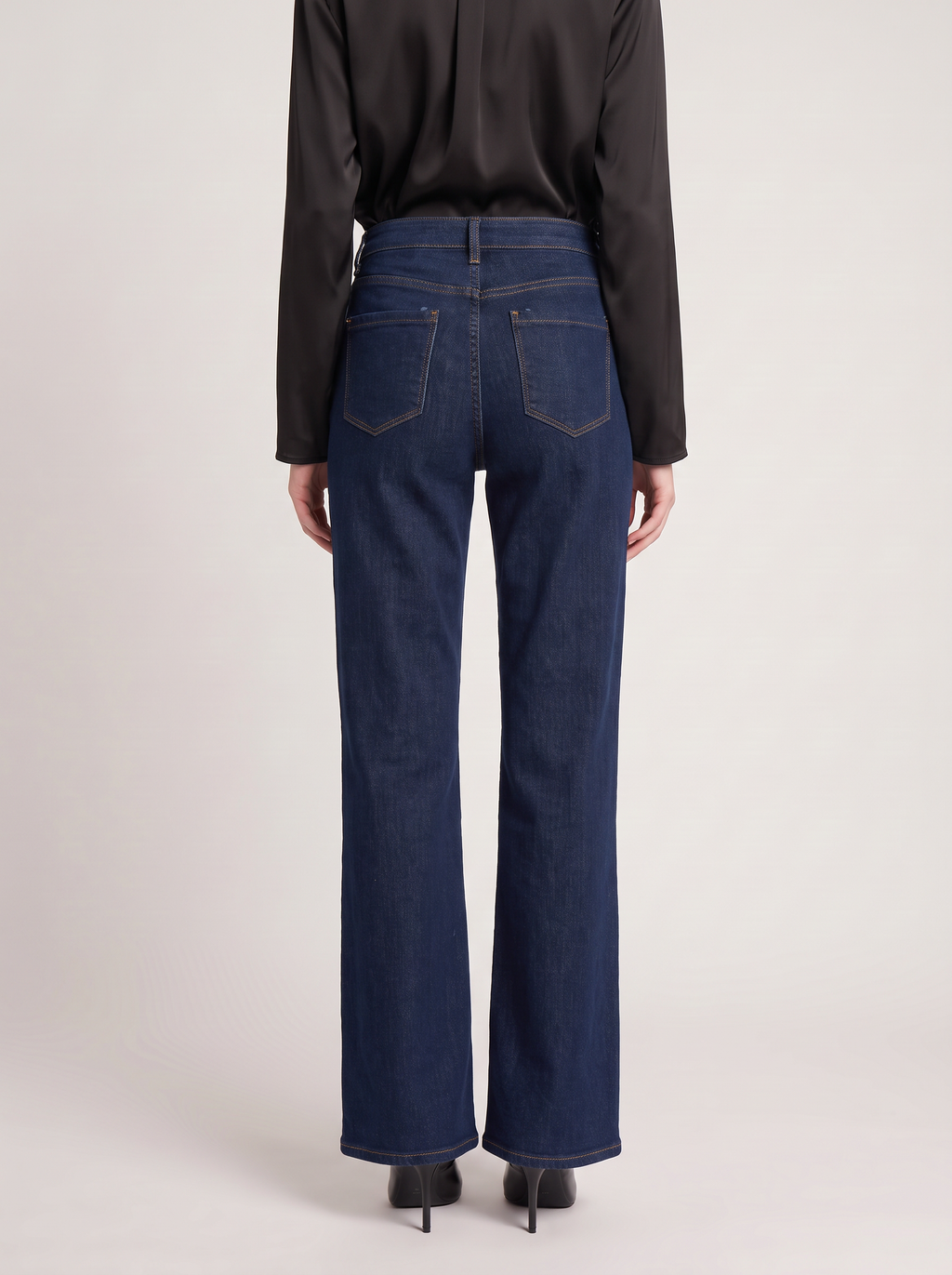 Jeans Elasticado con Cadena Dorada