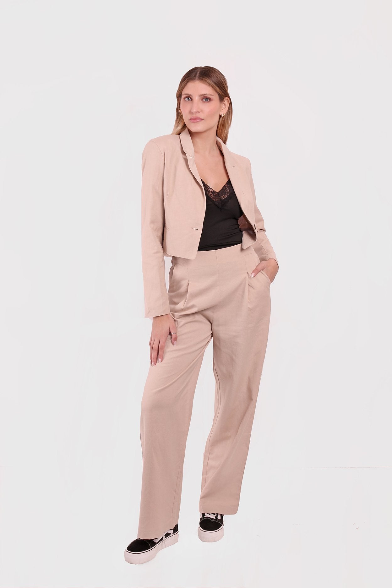 Blazer Crop con Acabado de Lino