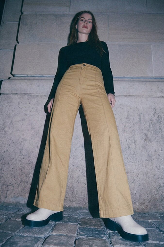 Jeans Wide Leg Tiro Alto Elasticado