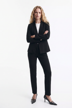 Blazer de Mujer Elegante con Botón Joya