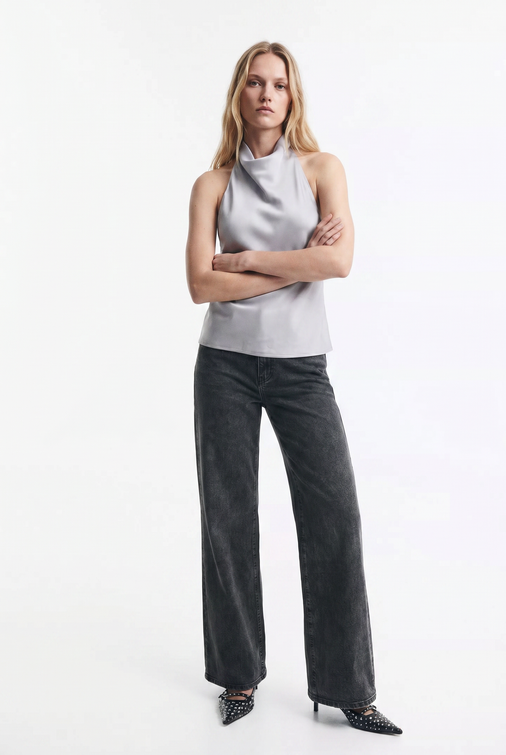 Top Halter de Satín Elegante