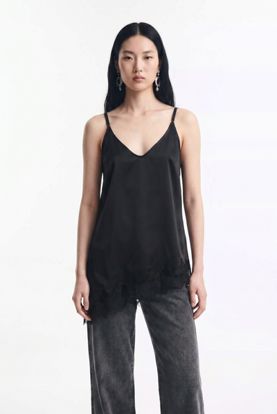 Top Lencero Satinado con Encaje y Corte Diagonal
