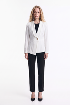 Blazer de Mujer Elegante con Botón Joya