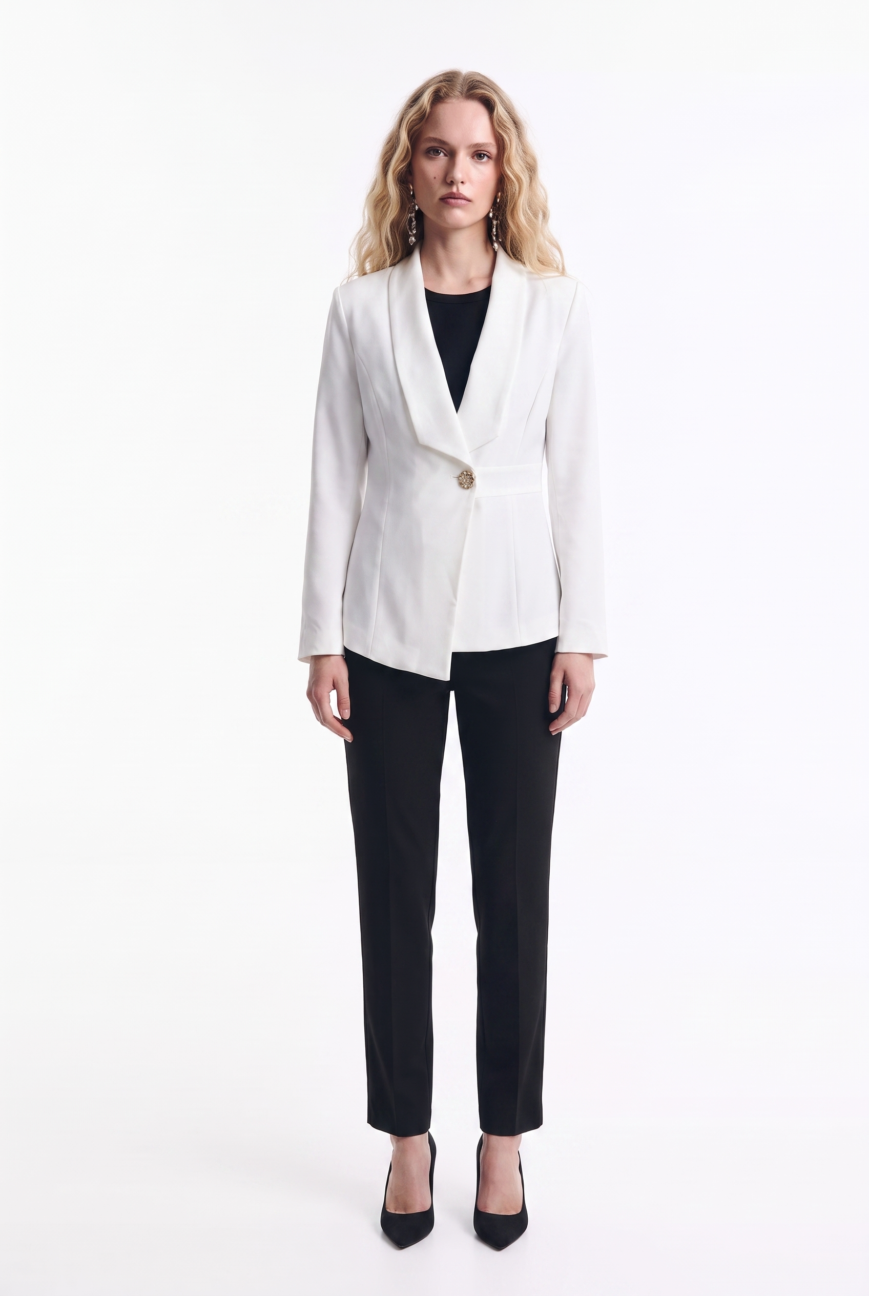 Blazer de Mujer Elegante con Botón Joya
