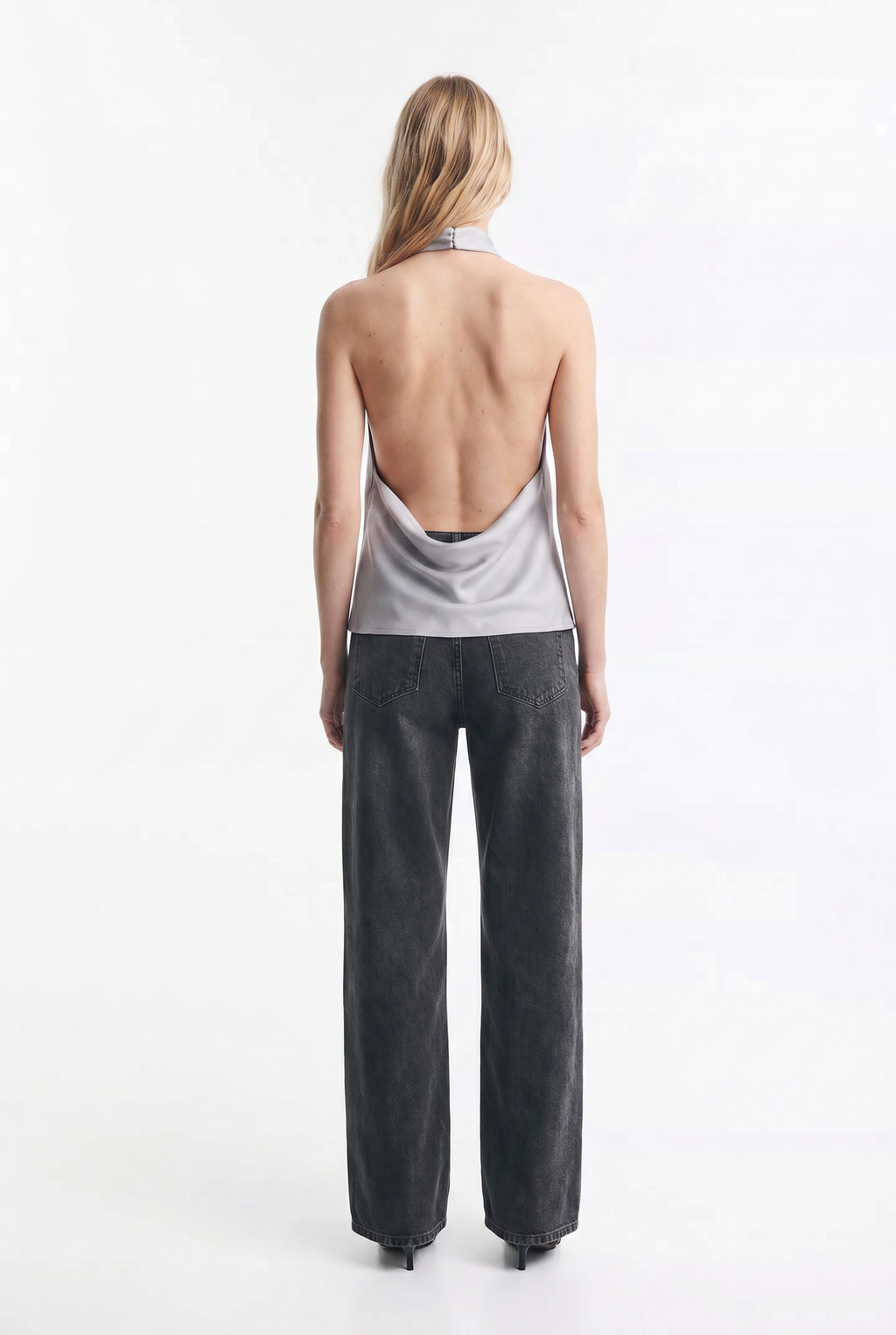 Top Halter de Satín Elegante