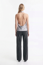 Top Halter de Satín Elegante