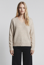 Sweater Cuello V Clásico