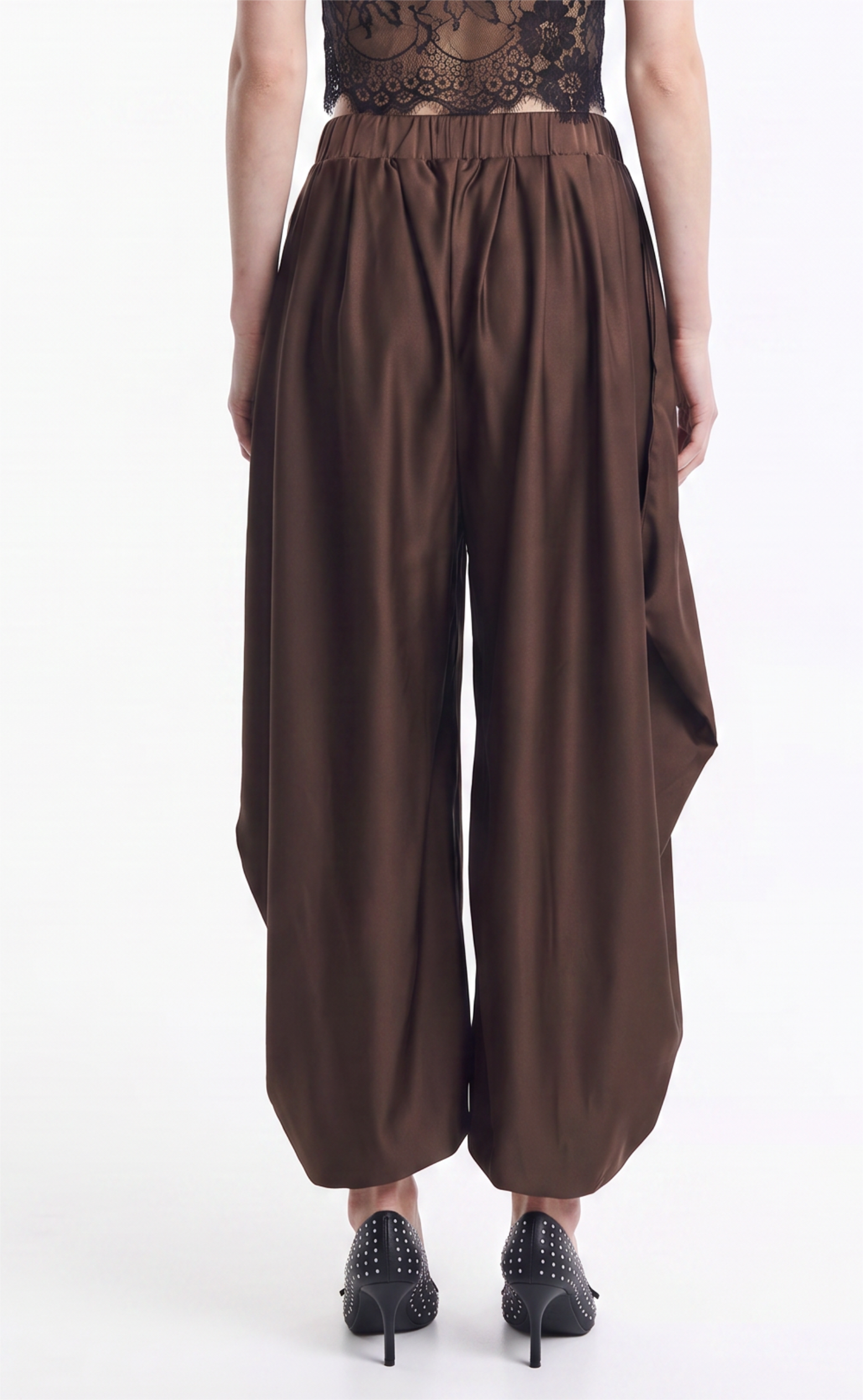 Pantalón Satín Corte Punta con Bolsillos