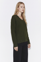 Sweater Cuello V Clásico