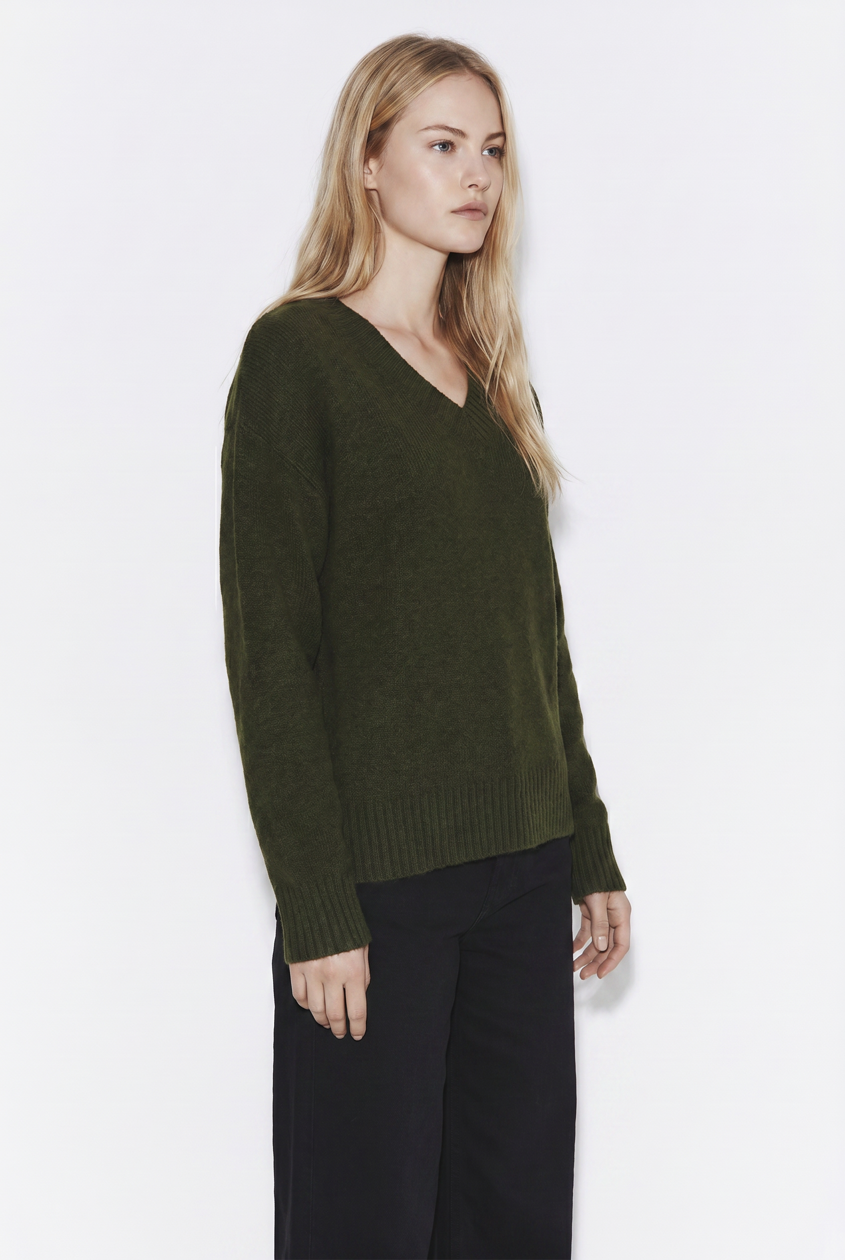 Sweater Cuello V Clásico