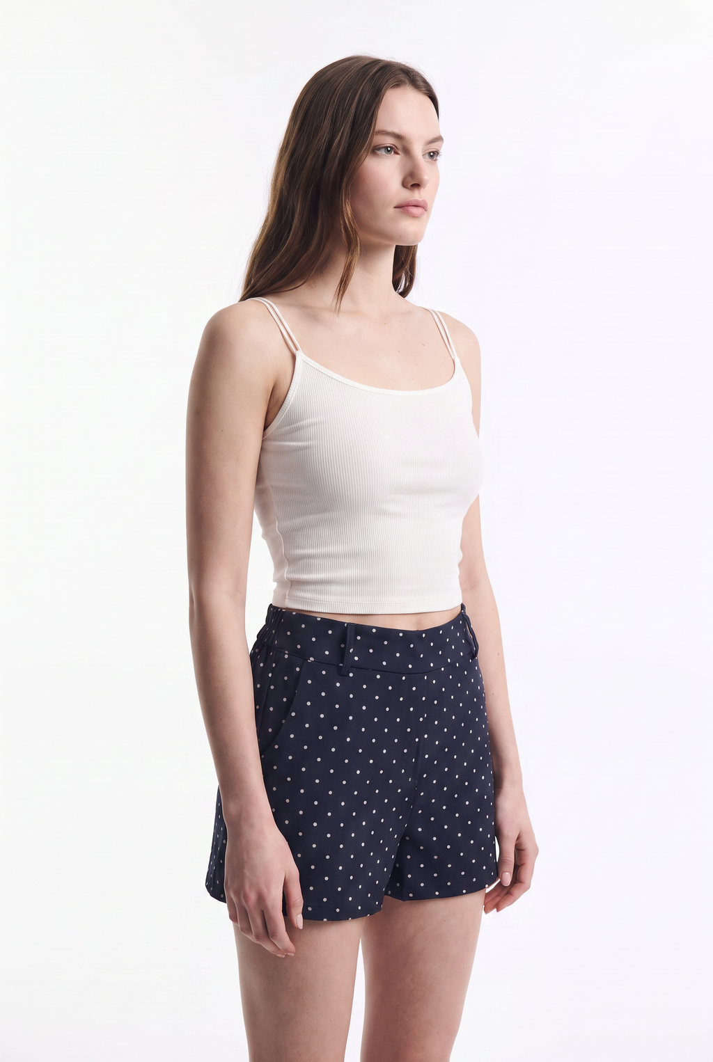 Short Corto Estampado de Lunares