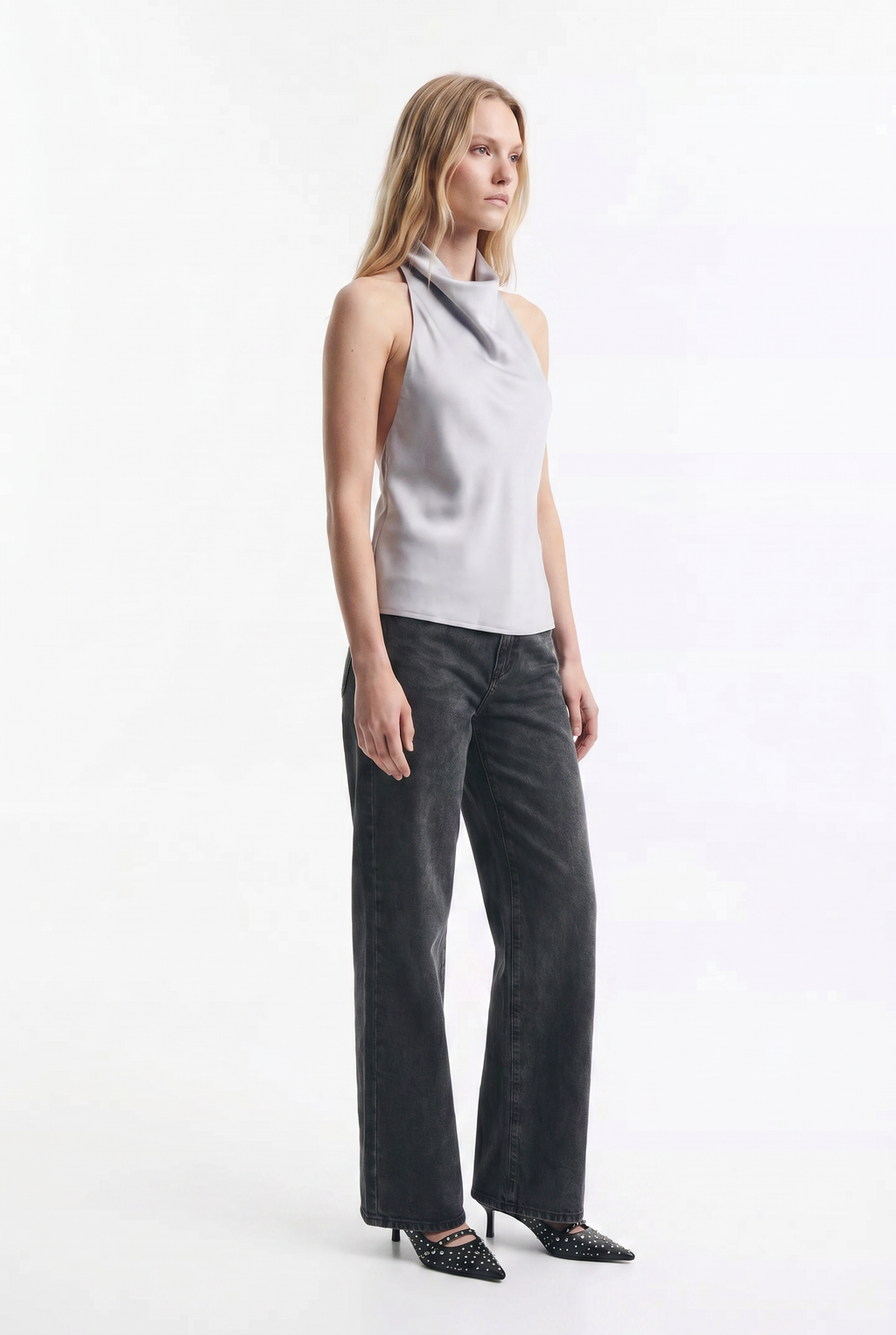 Top Halter de Satín Elegante
