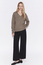 Sweater Cuello V Clásico
