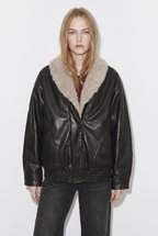 Chaqueta Ecocuero con Cuello Chiporro + Forro