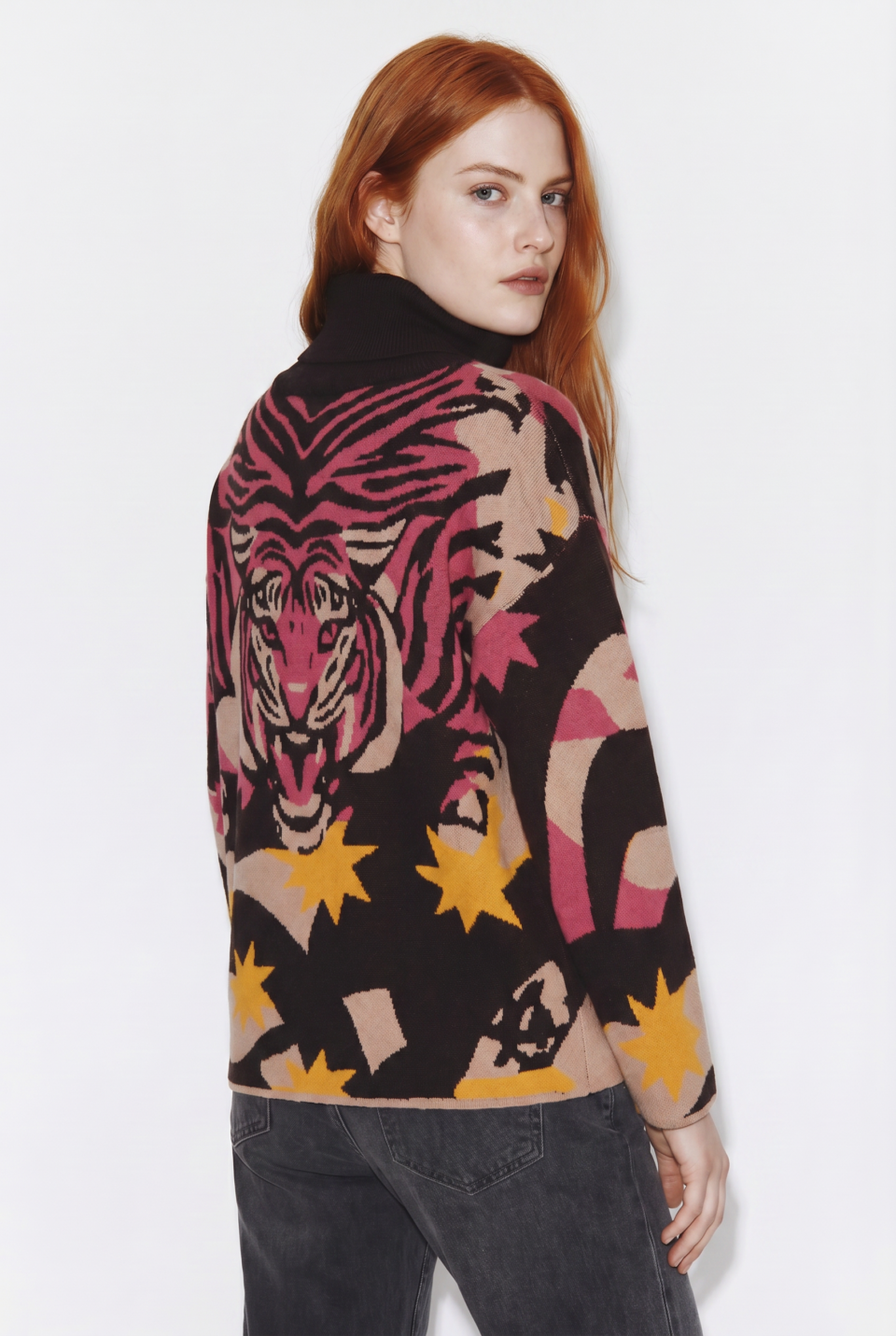 Chaleco Tejido Cuello Alto con Diseño