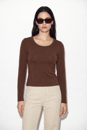 freepik_imagen-base-img2-modelo.-_2816127180