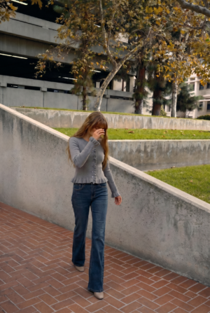 freepik_reemplaza-solo-la-modelo-_2846074122