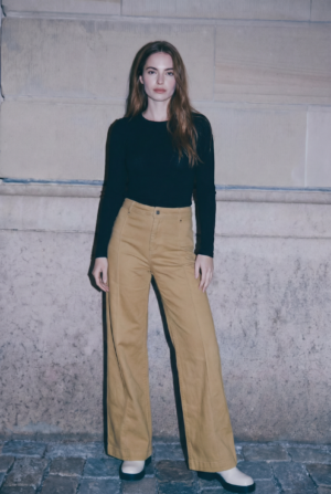 freepik_tomar-la-imagen-de-la-mod_2765217745