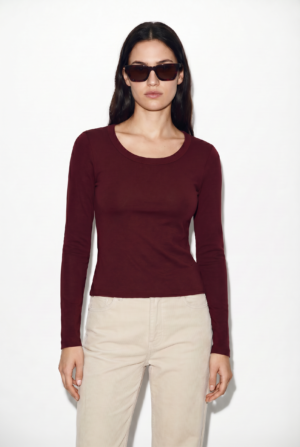 freepik_usa-la-imagen-1-maniqui-c_2816126845