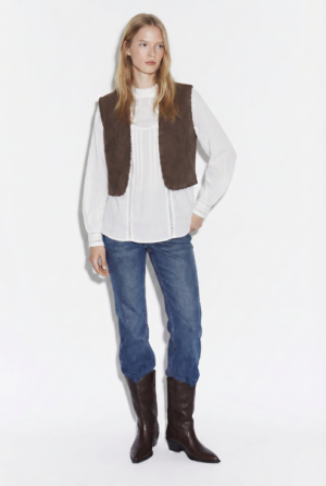 freepik_usar-la-foto-de-la-modelo_2815484780